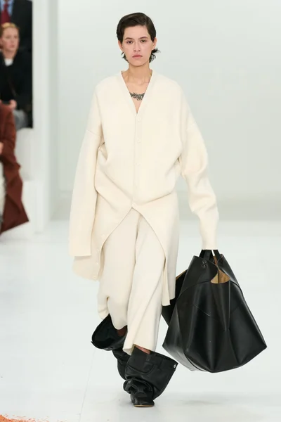Look 45